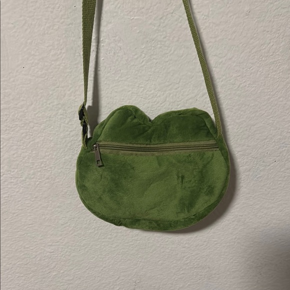 Green Frog "Pepe" Crossbody Bag - Picture 3 of 5